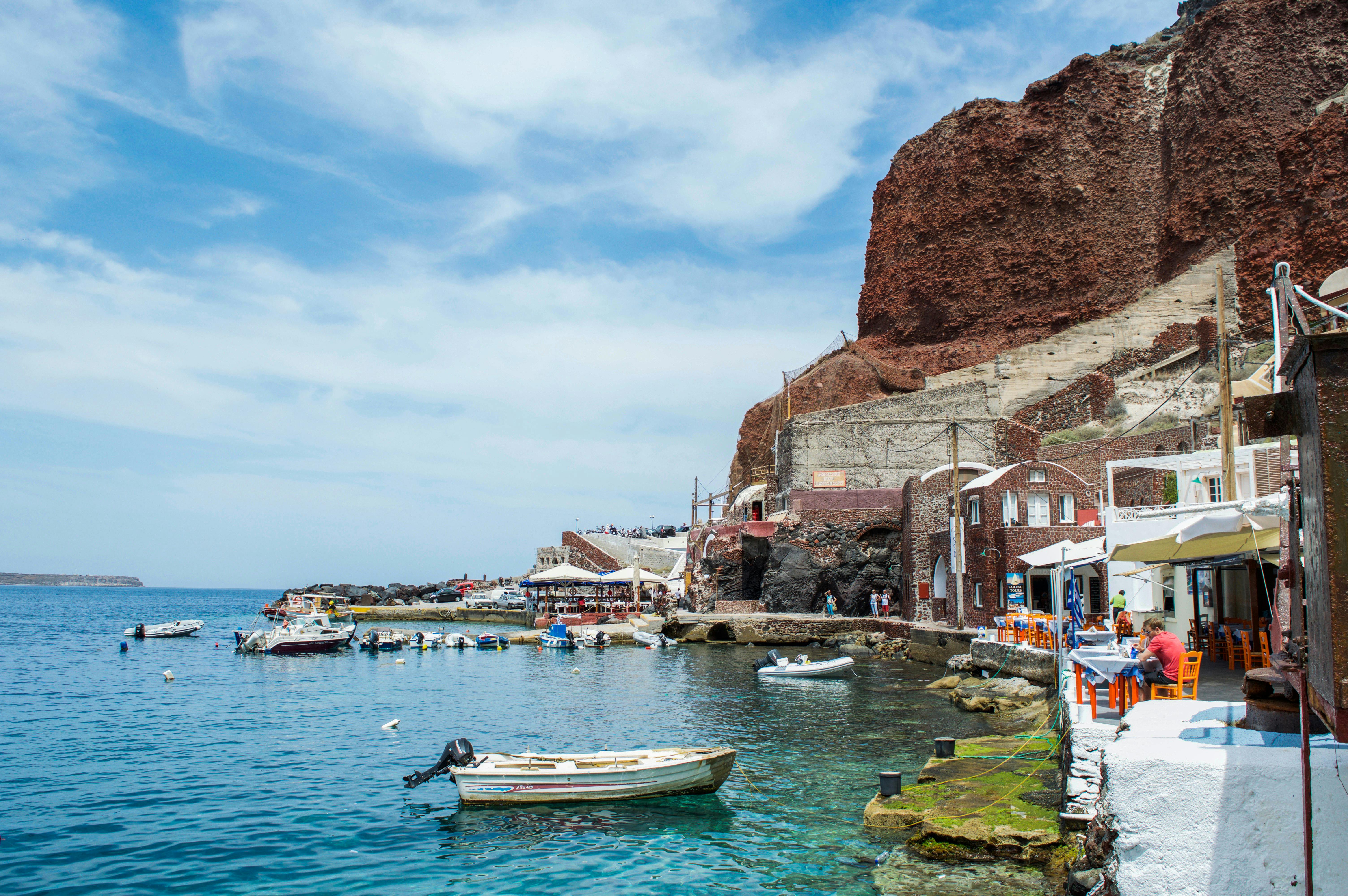 Ammoudi Bay